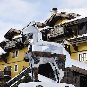 **** Hotel Cheval Blanc France